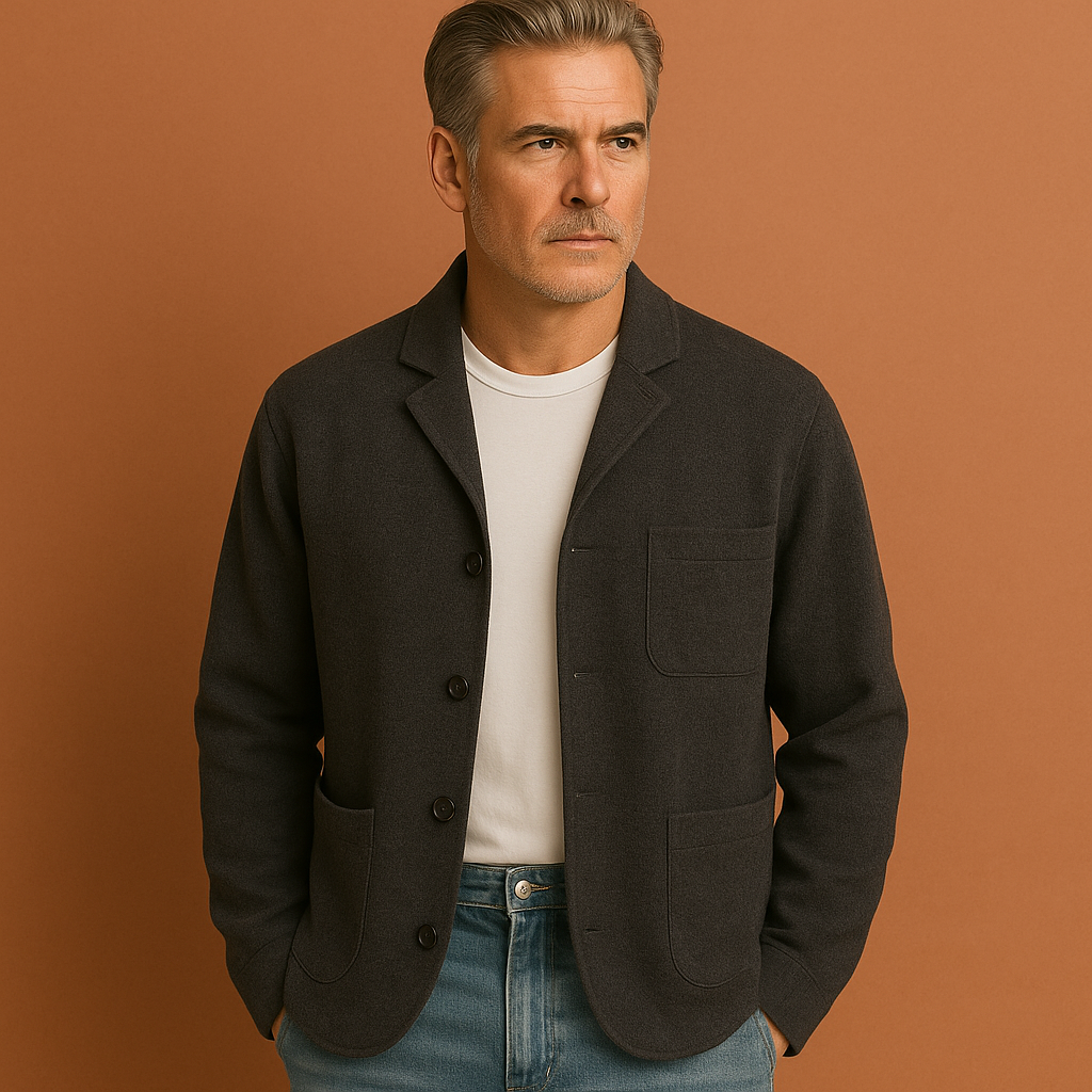 Men’s checkered blazer in black with modern design, soft and comfortable for casual and stylish outfits.