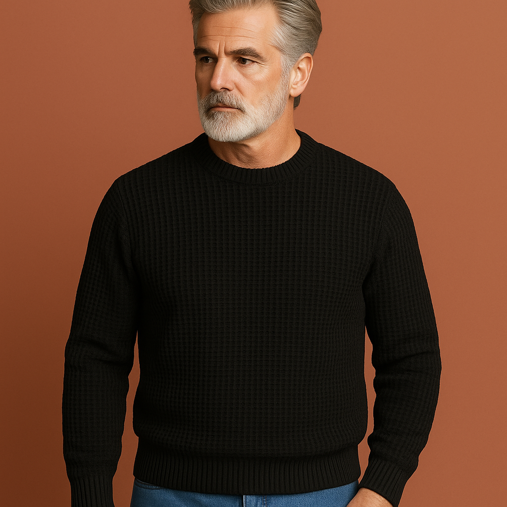 Men’s regular fit sweater in black with timeless design, soft and comfortable for casual and stylish outfits.