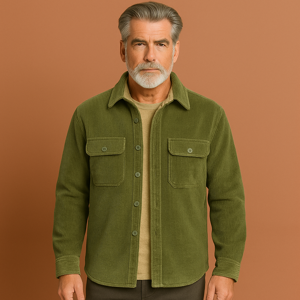 Men’s corduroy shirt in green with inner lining, soft and comfortable for casual and stylish outfits.