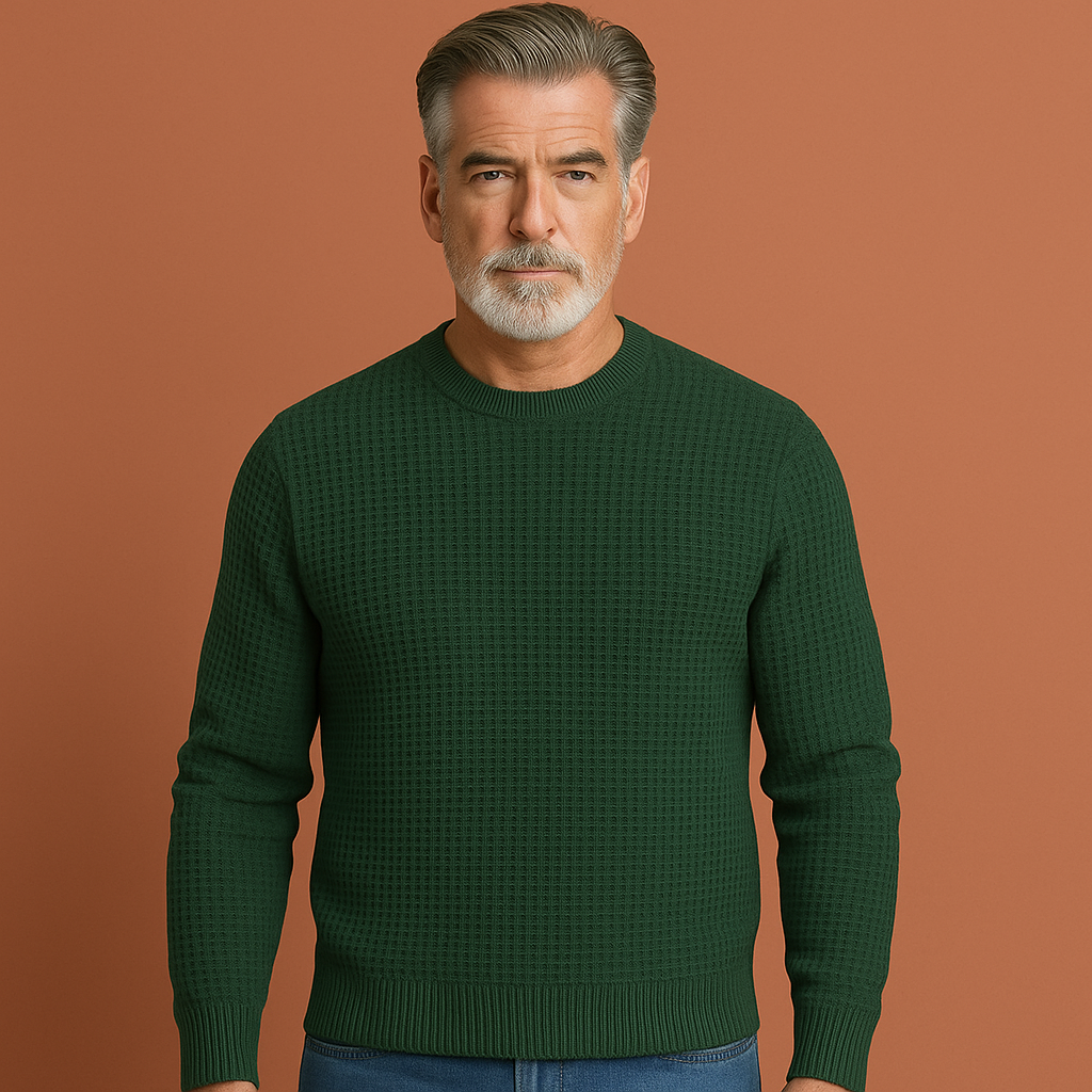 Men’s regular fit sweater in green with timeless design, soft and comfortable for casual and stylish outfits.