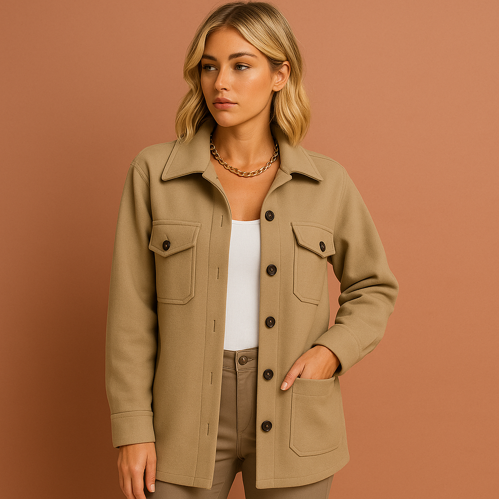 Women’s coat in khaki with elegant cut, lightweight and comfortable for casual and chic autumn outfits.